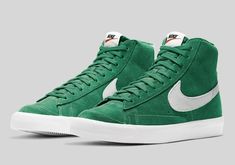 Condition is brand new with original box missing the lid. Nike Blazer Mid 77 Green, Nike Essentials, Nike Kicks, Nike Blazer Mid 77, Nike Blazer Mid, Nike Blazers Mid, Nike Brand, Nike Shox, Blazer Mid