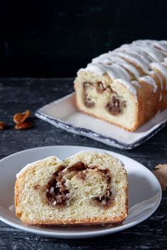 This no yeast cinnamon bread is sweet, soft and fluffy and so easy to make with no yeast plus the delicious aroma of cinnamon and sugar while this loaf bakes in your oven is irresistible!