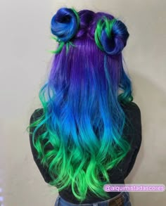 Purple To Green Ombre Hair, Green Vivid Hair Color, Green Multicolor Hair, Green Blue Ombre Hair, Pink Purple Blue Green Hair, Purple To Green Hair, Purple Pink Green Hair, Purple Green Blue Hair, Blue Multicolor Hair