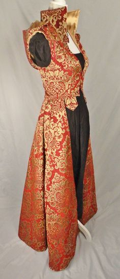 Spanish Clothing, Female Pirate Costume, Medieval Gown, Ren Fair, Fantasy Clothing, Steampunk Fashion