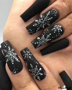 Paznokcie Hello Kitty, Black And White Nail, Black And White Nails, Nagel Tips, Winter Nails Acrylic, Christmas Nails Acrylic, White Nail, Colorful Nail Designs, Festival Nails