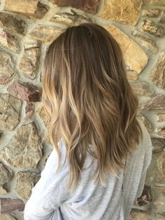 Subtle Balayage Dark Blonde, Dark Blonde Balayage Shoulder Length, Light Brown Partial Balayage, Balyage Blonde Mid Length Brunette, Dark Blonde Balayage Mid Length, Warm Bronde Balayage Straight Hair, Partial Highlights Dirty Blonde, Half Head Balayage, Dark Blonde Balayage Short