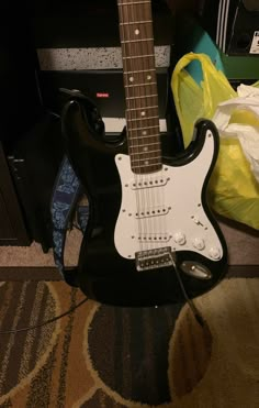 2 in 1 Grunge Guitar, Guitar Concert, Electro Guitar, Imagine John Lennon, Guitar Pics