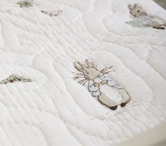 an image of a bed with bugs on it