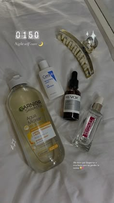 #skincare Make Up Instagram Story, Skincare Ig Story, Skin Care Instagram Story, Skincare Story Ideas, Night Skincare Aesthetic, Skincare Instagram Story, Skincare Story, Recreate Photos, Night Skincare