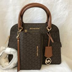 New With Tag. 100% Authentic Medium Dome Satchel 11.5”W X 8.5”H X 4.5”D Lg Phone Case Wristlet Wallet Mk Handbags Michael Kors, Hemp Bag, Laptop Bag Men, Hand Purse, Lg Phone, Michael Kors Satchel, Leather Satchel Handbags, Girly Bags, Mk Bags