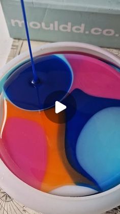 Lily Minilli on Instagram: "Flashback to one of my favourite colour combos 

Adore this large bowl mould and epoxy resin @mouldd_resin 

The colours just pop

What shall I try next?

#largebowl #resinbowl #pouring #resinpour #diycraft #homeaccents #homedecor"