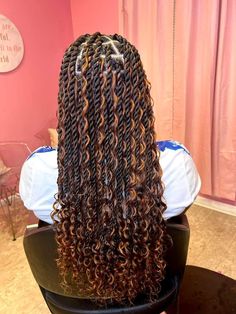 Braids Hairstyles For Summer, Island Twist Braids, Twist Braids Hairstyles, Island Twist, Hairstyles For Summer, Short Box Braids Hairstyles, Goddess Braids Hairstyles