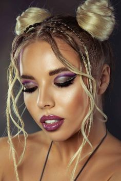 Space Buns 90s, Alien Hairstyle Ideas, French Braid Space Buns, Alien Hairstyle, Braid Space Buns, Space Bun Hairstyles, Alien Hair, Blue Mermaid Hair, Space Buns Hair