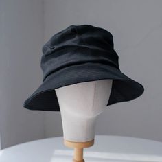 Cute bucket hat! Perfect for daily wear! It is nicely crafted with premium quality of cotton and linen!An ideal gift for her!Specifications-Material: 100% linen-Adult size: M:size is about 56- 58 cmL: size is about 58-60 cmCustom: Please DM for any custom order. Cute Bucket Hat, Leather Beret, Knit Beret, Personalized Hats, Hat Beret, News Boy Hat, Hat For Women, Cloche Hat, Beret Hat