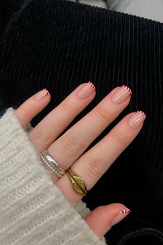 short nails. square nail inspo. red nails. white nails. xmas nail ideas. christmas nail inspo. cute nails. Christmas Nail Square Short, Christmas Nail Inspo Short Simple, Short Nails Design Ideas 2024 Autumn, Cute Xmas Nails Short, Easy Short Christmas Nail Designs, Winter Nails Ideas Simple, Christmas Simple Nail Ideas, Short Nails Red And White