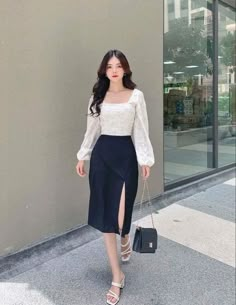 Mini Skirt And Blouse Outfit, Korean Work Outfit Summer, Skirt Ootd Ideas, Korean Outfits Formal, Young Adult Work Outfits, Korean Outfits Casual Chic, Formal Korean Outfit, Elegant Korean Outfit, Korean Outfits Elegant