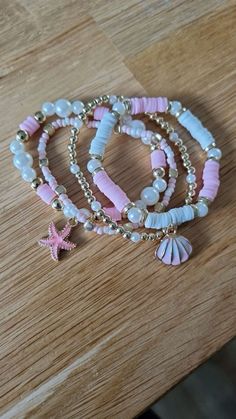 Bracelets Preppy, Make Clay Beads, Girly Bracelets, Colorful Bead Bracelets, Clay Bead Necklace, Beaded Braclets, Preppy Bracelets, Homemade Bracelets, Bracelet Inspo