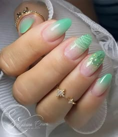 Natural Nails Manicure, Classy Nail Designs, Vintage Nails, Ombre Nail Designs, Nail Art Designs Diy, Fall Acrylic Nails, Round Nails, Pretty Nail Art