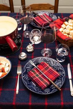 Fondue is an annual Christmas tradition at the Flinner household (last year’s hereand it’s such a funinteractive meal to create for an intimate dinner with friends or familyplus the recipe is… Holiday Fondue, Stacie Flinner, Fondue Recipe, Hard Apple Cider, Fondue Recipes, Intimate Dinner, Christmas Tradition, Kielbasa, Dinner With Friends