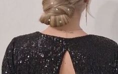 This hack gives BIG VOLUME to your thin hair in a clip. Learn a volume hair hack in this quick post. Easiest Updo, Heatless Curls Short Hair, Face Framing Hair, Hair Rhinestone, Christmas Party Hairstyles, High Bun Hairstyles, Short Hair Waves, Easy Updo, Elegant Bun