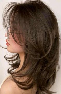 New Hair Color Trends, Hairstyles For Layered Hair, Haircuts For Wavy Hair, Haircuts For Medium Hair, Haircuts Straight Hair, Short Hair Haircuts, Cut My Hair, Hair Inspo Color, Medium Hair Cuts