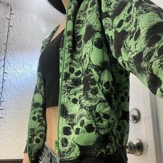 Introducing Our Stylish Demon Pattern Cardigan:Product Information:👹 Pattern: Demon👚 Style: Cardigan👚 Version: Loose👗 Sleeve Length: Long Sleeve👗 Sleeve Type: Off Shoulder Sleeve🧥 Collar Type: Hooded🎨 Fabric Name: Polyester🎨 Color: Green📏 Available Sizes: S, M, L, XLStep into the world of unique fashion with our Demon Pattern Cardigan. This distinctive piece combines an edgy demon pattern with comfortable and stylish design elements.The loose and flowing cardigan style is perfect for cr Emo Women, Graphic Aesthetic, Skull Sweatshirt, Alt Clothes, Clothes Brand, Aesthetic Hoodie, Oversized Hoodies, Retro Sweatshirts, Women Streetwear