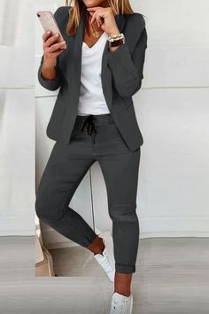 Dark Gray Casual and fashionable suit set Costum Elegant, Elegant Blazers, Straight Clothes, Beige Blazer, Traje Casual, Long Leggings, Blazer Set, Looks Black, Workwear Fashion