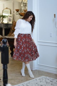 Stunning pleats and fully lined with an elastic waist. Our Tawny pleated skirt is both feminine and modest. Elastic has a nice stretch. Fit is true to size, modeled in medium 5'6". Paired with our Kylie white top. Fabric does not stretch 100% Polyester/Made in Turkey. Small (waist 28-30"/length 27") Medium (waist 30-32"/length 27") Large (waist 32-34"/length 27") Non-stretch High Waist Pleated Skirt For Fall, Casual Non-stretch Pleated Skirt, Modest Full Pleated Skirt, Modest Pleated Flowy Skirt, Casual Fitted Full-length Pleated Skirt, Plus Size Church Outfits, Plus Size Modest Outfits, Christian Modest Outfits, Nursing Outfits