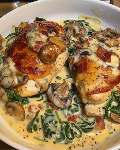 Smothered Chicken With Spinach, Smothered Chicken With Creamed Spinach, Recipes Tower, Chicken With Creamed Spinach, Delicious Discoveries, Chicken Smothered, Chicken Casseroles, Spinach Mushroom, Smothered Chicken