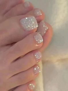 Transform Your Nails With 24pcs Modern Ins Style Silver Glitter Simple Daily Toenail Suitable For Women's Toenail Decoration+1 Piece Of Jelly Glue+1 Rubbing StripI discovered amazing products on SHEIN.com, come check them out! Square Toe Nails, Glitter Pedicure, French Toe Nails, French Pedicure, Pedicure Ideas