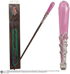 the wizard wand is in its box and it's pink with silver trimmings