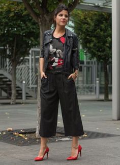 Del odio al amor Coulottes Outfit, Culottes Outfit, Flare Jeans Outfit, Geek Clothes, Looks Black, Casual Chic Outfit, Looks Style, Womens Casual Outfits, Look Chic