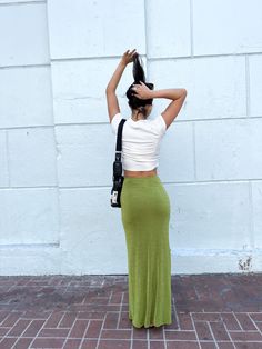 Back Of Outfit Pose, Green Satin Maxi Skirt Outfit, Black Woman Easter Church Outfit, Column Skirt Outfit, Mystic Archetype Outfit, Supper Outfits, Tight Long Skirt Outfits, Bodycon Maxi Skirt Outfit, Long Fitted Skirt Outfits