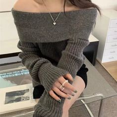 Off Shoulder Sexy Sweater Women Elegant Knitted Pullovers Korean Style Long Sleeve Fashion Autumn Winter Casual Jumpers SPECIFICATIONS Material: POLYESTER Collar: slash neck Elasticity: Slight Strech Style: Sexy & Club Season: Autumn/Winter Sleeve Length(cm): Full Thickness: Standard Material Composition: POLYESTER Release Date: Autumn 2024 Percentage of Material: 51%-70% 1Measurement In CM size Shoulder(cm) Bust(cm) Body Length(cm) Sleeve(cm) One Size 32 90 58 57 [New In Womens Fashion 2024 10 08] Shoulder Off, Y2k Clothing, Extra Long Sleeves, Off Shoulder Sweater, Knitting Women Sweater, Knitwear Tops, Style Streetwear, Sweater Women, 가을 패션