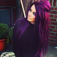 Magenta Hair: 50 Cool Shades & Ideas for Bold Women | Hair Motive Hair Motive Funky Hair Colors, Magenta Hair, Dark Purple Hair, Hair Dye Colors, Fashion Designs, Rainbow Hair, Cool Hair Color, Dream Hair