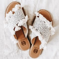 Beach Footwear Women, Beach Footwear, Women Summer Sandals, Sandals Women, Shoe Closet, Crazy Shoes, Summer Sandals