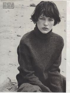 #bowls #bobs #haircut #hairstory #hairstyling #hair #millajovovich #jilsander #jeanpaulgaulter #hermes #beach #sand Bob Richardson, Undercut Haircut, French Bob, Super Short Hair, Milla Jovovich, Trendy Haircuts, Vogue Italia, Trendy Short Hair Styles, Undercut