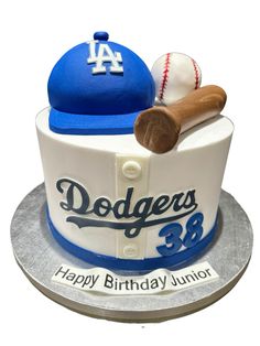 a birthday cake for a dodgers baseball player