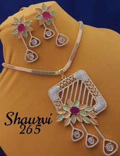 Hyderabadi Jewelry, Jadau Jewellery, Engagement Mehndi Designs, Fancy Jewelry Necklace, Jewellery Design Sketches, Diamond Pendant Sets, Jewelry Illustration, Jewelry Design Drawing, Fancy Jewellery Designs