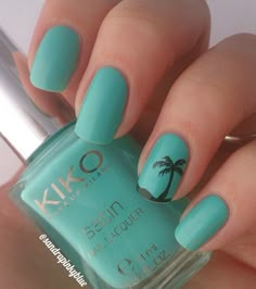 45 Refreshing Green Nail Art Ideas | Art and Design Cruise Nails, Palm Tree Nails, March Nails, Green Nail Art, Green Ideas, Tropical Nails, Tree Nails