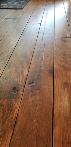 an image of wood flooring that looks like it has been cleaned and is ready to be used