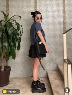 Alt Brunch Outfit, Summer Outfits Alternative, Dark Summer Outfits, Goth Beach Outfit, Goth Summer Outfits, Goth Outfits Aesthetic, Minimal Outfit, Alternative Outfits, Edgy Outfits