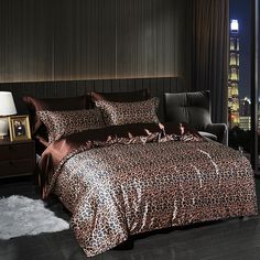 44540312912102|44540313043174|44540316483814 Cheetah Print Blanket, Red Playroom, High End Bedding, African Bedroom, Animal Print Bedding, Silk Bed Sheets, Color Bedding, Bedroom Theme, Queen Size Duvet Covers