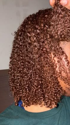 Best Chocolate Brown Hair Dye, Chocolate Brown Natural Hair, Honey Brown Curls, Ginger Blonde Hair, Blonde Brown Hair Color, Color For Black Hair