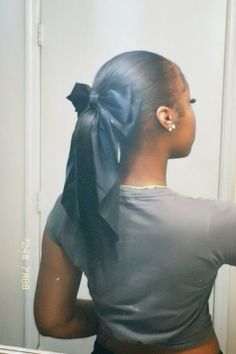 Black Hair Accessories Aesthetic, Slick Backs Black Women, 2 Buns Natural Hair, Slick Back With Bow, Quick Natural Hair Styles, Dyed Hair Inspiration, Bow Hairstyle, Protective Hairstyles Braids, Frontal Hairstyles