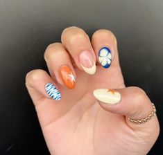 Preppy Nails, Pieces Tattoo, Hair Stuff, Christmas Paintings, Short Nails, Cute Nails, Nail Inspo, Jewelry Pieces