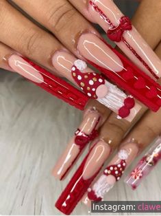 Cartoon Christmas Nail Art, Christmas Gnome Nails, Gnome Nails, Gnome Designs, Cartoon Nails, Nails Design Ideas, Candy Cane Nails, Christmas Gel Nails, Creative Nail Designs