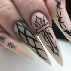 Goth Nails Inspiration, Satanic Nail Art, Edgy Nails Grunge, Gothic Nail Ideas, Gothic Nails