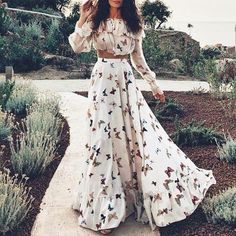 Glamorous Closet, Butterfly Maxi Dress, Skirt Tops, Flowered Dress, Chique Outfit, Butterfly Print Dress, Long Skirt Outfits, Bohemian Skirt, Long Beach Dress