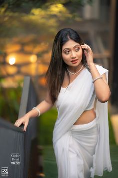 Kolkata Couple Photography, Blouse Photography, Photography Indian, Saree Gown, Saree Navel, Backless Blouse, Desi Wedding