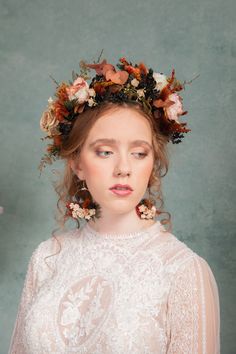 Boho  flower bridal hair wreath. Adjustable size. In terracotta tones.  The flower wreath is made of artificial flowers, natural preserved and dried flowers, leaves, grass and other trinkets used for arranging. Model: Tamarka L. Photo: Michaela durisova photography When stored in dry and dark place, our products last 10-15 years. We can also make you other matching accessories. Please message me for more information. :) ---------------------------------------------------------------- SHIPPING IN Autumn Wedding Wreath, Bridal Hair Wreath, Flower Crown Bride, Wedding Autumn, Floral Headdress, Boho Flower Crown, Woodland Flowers, Terracotta Wedding, Brown Curly Hair