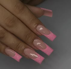 Pink Bday Nails Short, Medium Pink French Tip Nails, Glitter Pink French Tip Nails, Pink Birthday Nails Acrylic, Pink Bday Nails, Pink Glitter French Tip Nails, Xoxo Nails, Glittery Acrylic Nails, Barbie Nail