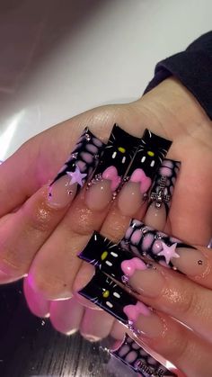 Starfire Nails Designs, Halloween Birthday Nails Acrylic, Y2k Bling Nails, Dark Theme Nails, Nails For Braiders, Juicy Couture Nails, Junk Nails Designs, Aesthetic Y2k Nails, Pink Goth Nails Acrylic