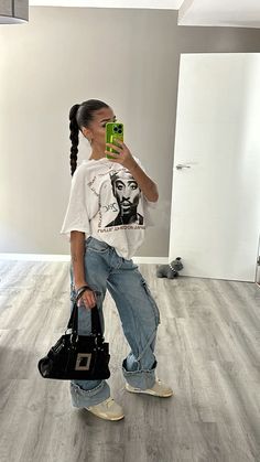 #outfits Street Wear Baddie Aesthetic, Gallery Dept Baddie Outfit, Outfit Collage Streetwear, Koleen Diaz Fall Outfits, Streetrace Aesthetic Outfits, Fashion Streetwear, Nashville Outfits, Foto Poses, Streetwear Fashion Women